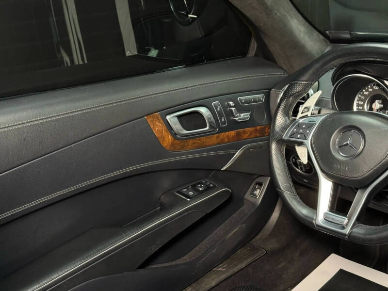 2013 Mercedes-Benz SL-Class SL 63 AMG