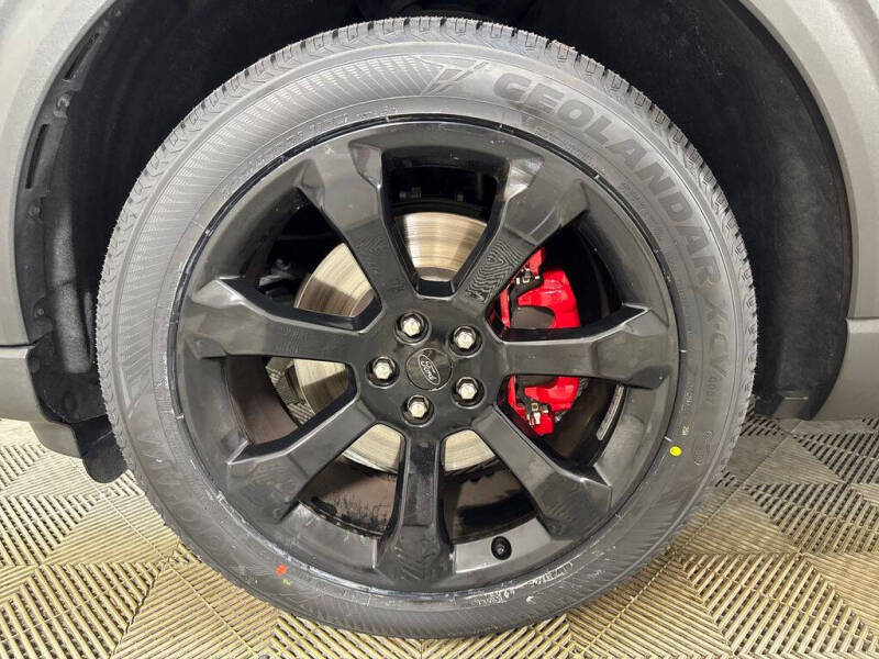 2022 Ford Explorer ST