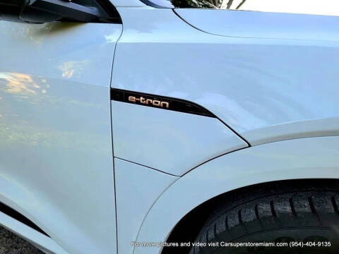 2021 Audi e-tron quattro Premium Plus