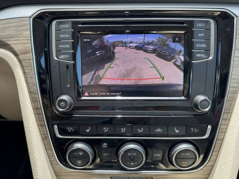 2018 Volkswagen Passat 2.0T SE