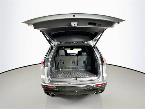 2024 GMC Acadia Elevation