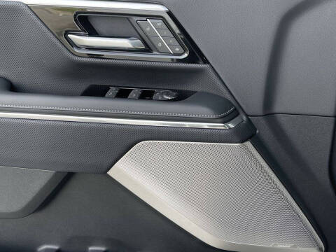 2025 GMC Sierra EV Denali