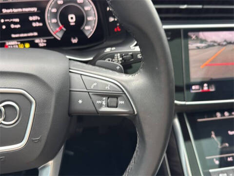 2023 Audi Q7 quattro Premium Plus 55 TFSI