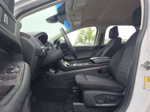 2020 Ford Edge SE