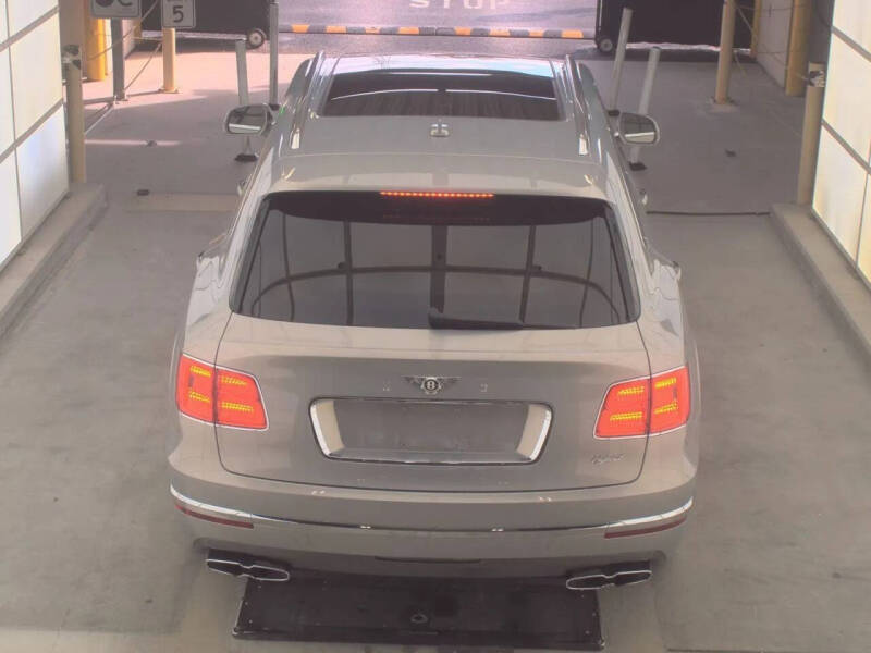 2020 Bentley Bentayga Hybrid