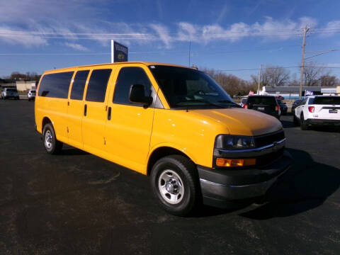 2017 Chevrolet Express LT 3500