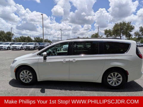 2017 Chrysler Pacifica Touring