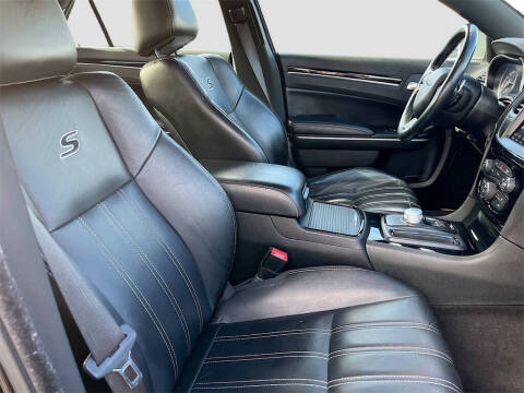 2021 Chrysler 300 S V6