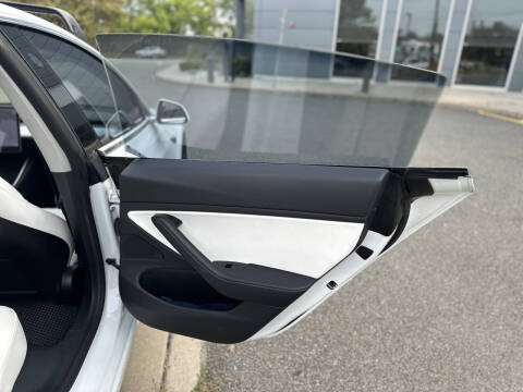 2020 Tesla Model 3 Performance