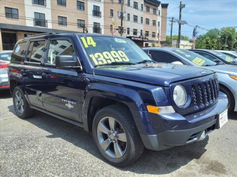2014 Jeep Patriot for sale at M & R Auto Sales INC. in North Plainfield NJ