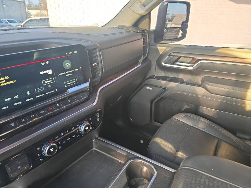 2024 GMC Sierra 2500HD SLT