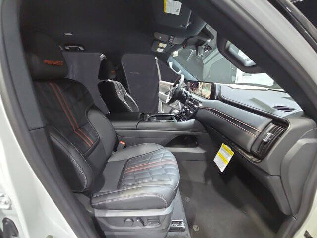 2025 Nissan Armada PRO-4X