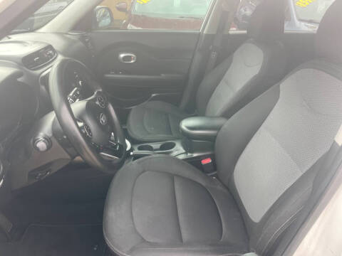 2018 Kia Soul +