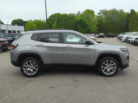 2022 Jeep Compass Latitude Lux