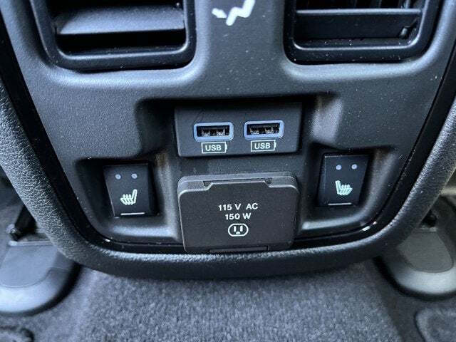 2023 Dodge Durango 24