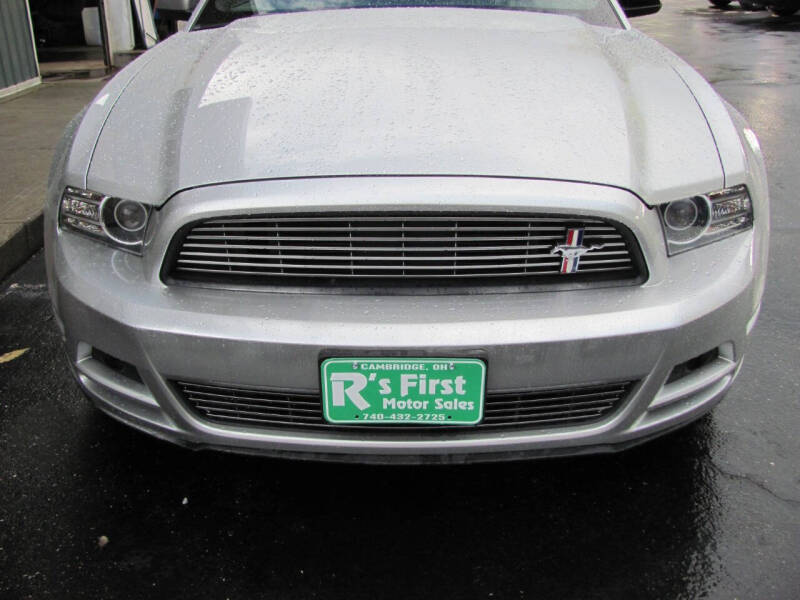 2013 Ford Mustang V6 Premium photo 11