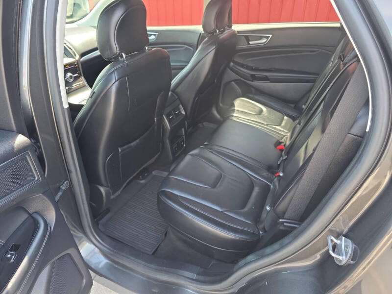 2019 Ford Edge Titanium
