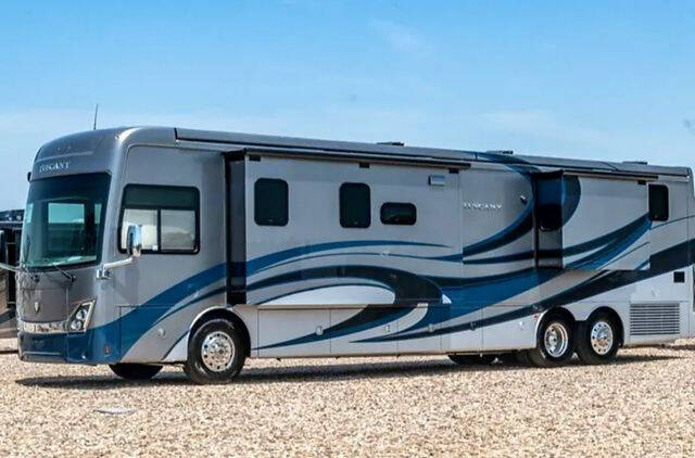2022 Freightliner XCR Chassis