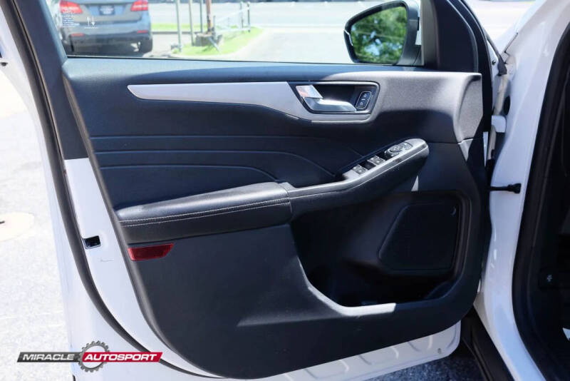 2021 Ford Escape SE