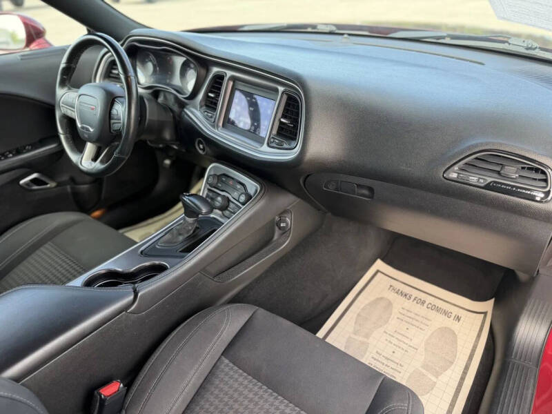 2019 Dodge Challenger SXT