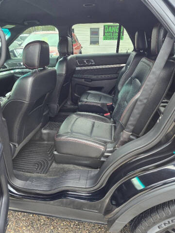 2017 Ford Explorer Sport