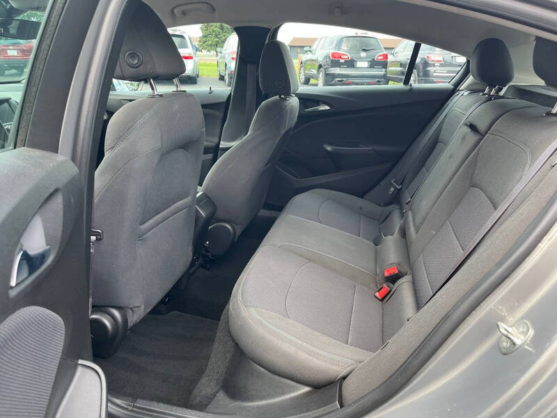 2017 Chevrolet Cruze LT Auto