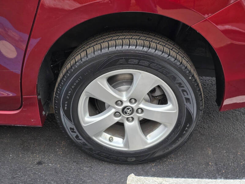 2019 Toyota Sienna LE Mobility 7-Passenger