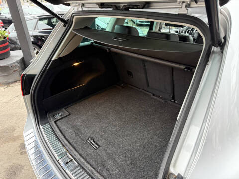 2012 Volkswagen Touareg TDI Lux