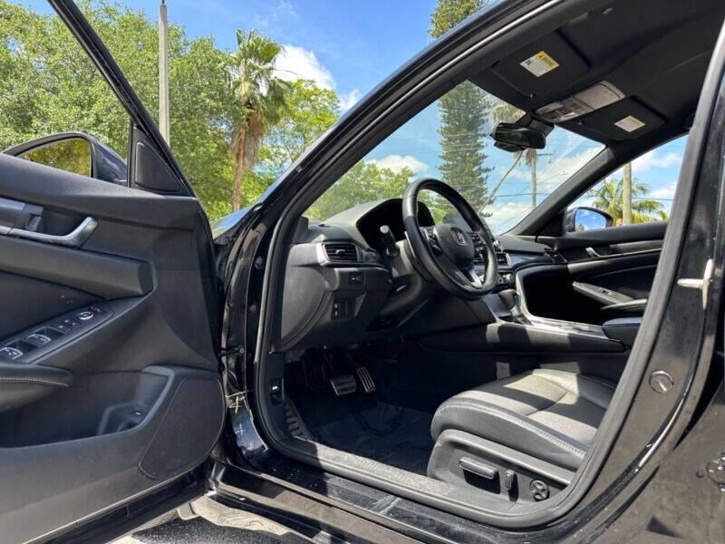 2018 Honda Accord Sedan - $20,995