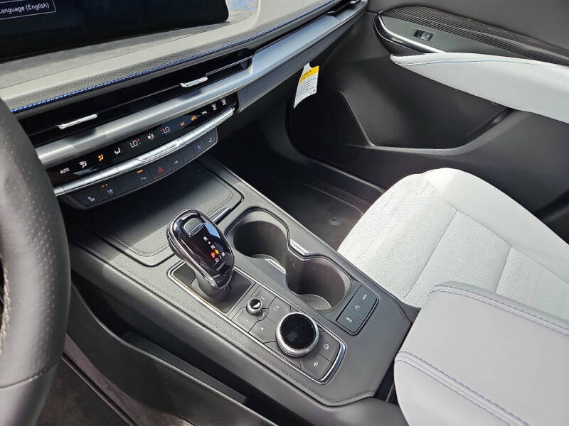 2025 Cadillac XT4 Sport