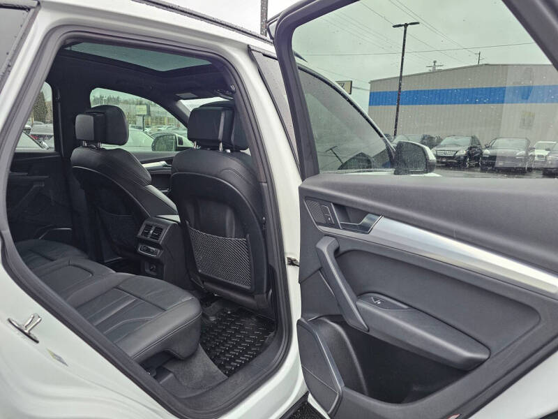 2020 Audi Q5 quattro Premium 45 TFSI