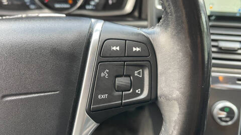 2016 Volvo XC60 T5 Drive-E Platinum