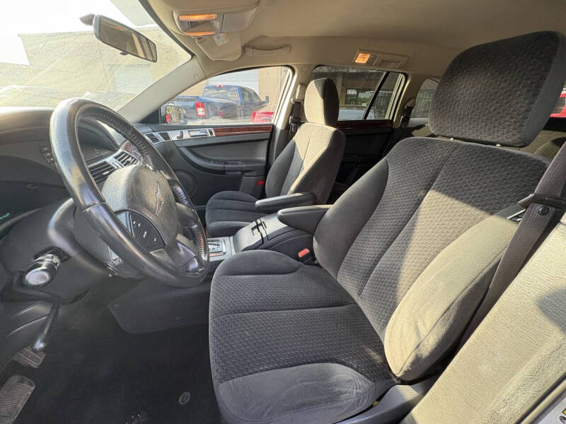 2005 Chrysler Pacifica Touring