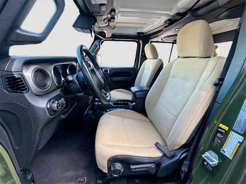 2021 Jeep Gladiator Sport