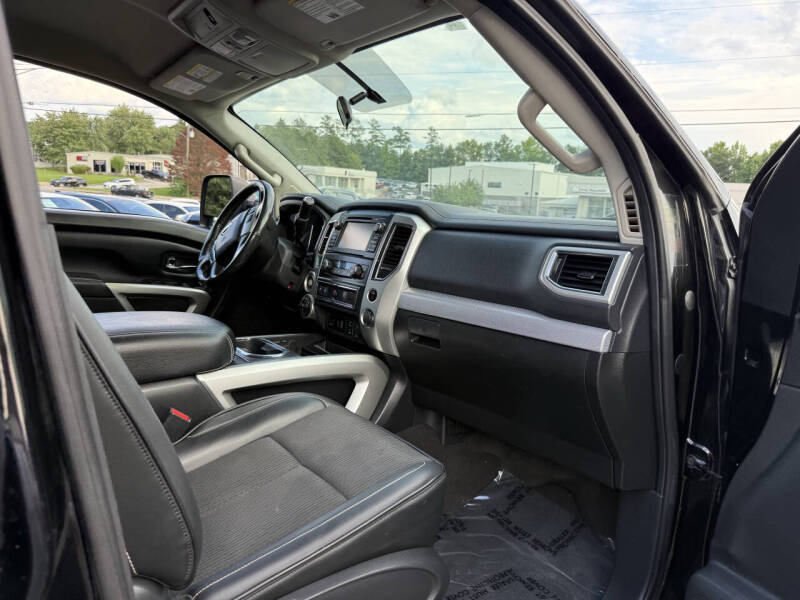 2017 Nissan Titan PRO-4X