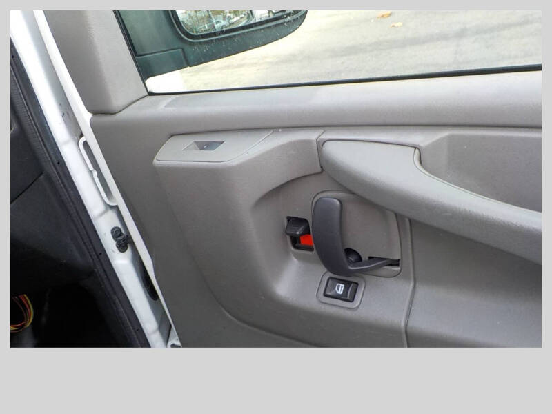 2015 GMC Savana 2500