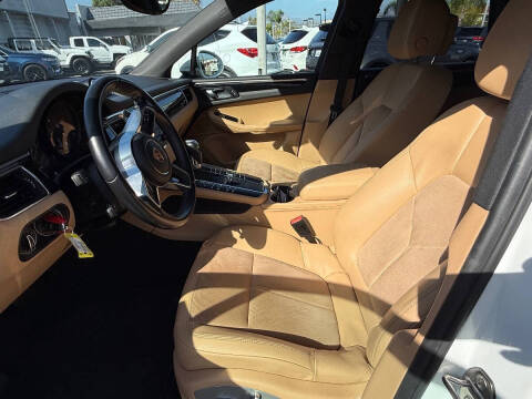 2017 Porsche Macan