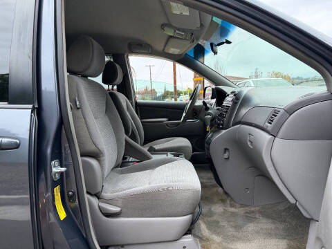 2006 Toyota Sienna CE 7 Passenger
