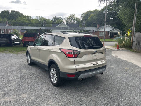 2017 Ford Escape SE