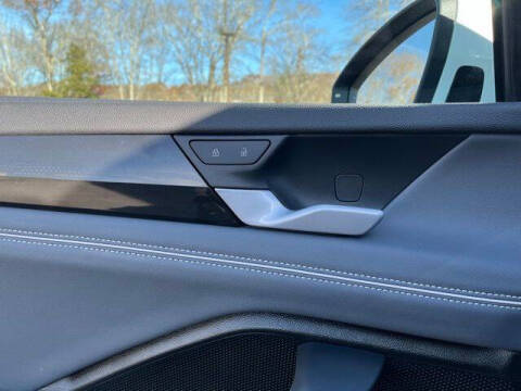 2025 Volkswagen Tiguan SEL R-Line 4Motion