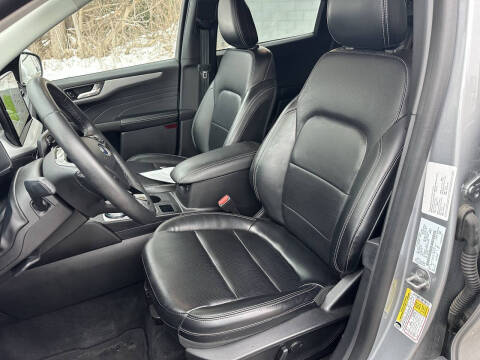 2023 Ford Escape Platinum