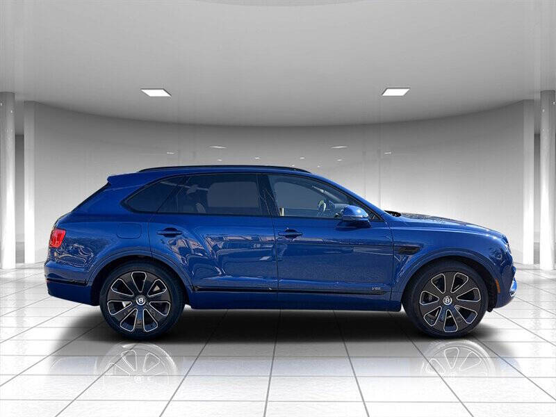 2020 Bentley Bentayga 6