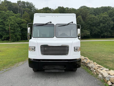 2017 Freightliner MT55 Chassis