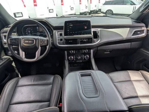 2024 GMC Yukon SLT