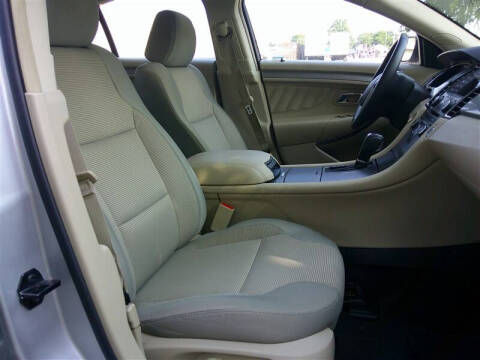 2013 Ford Taurus SEL