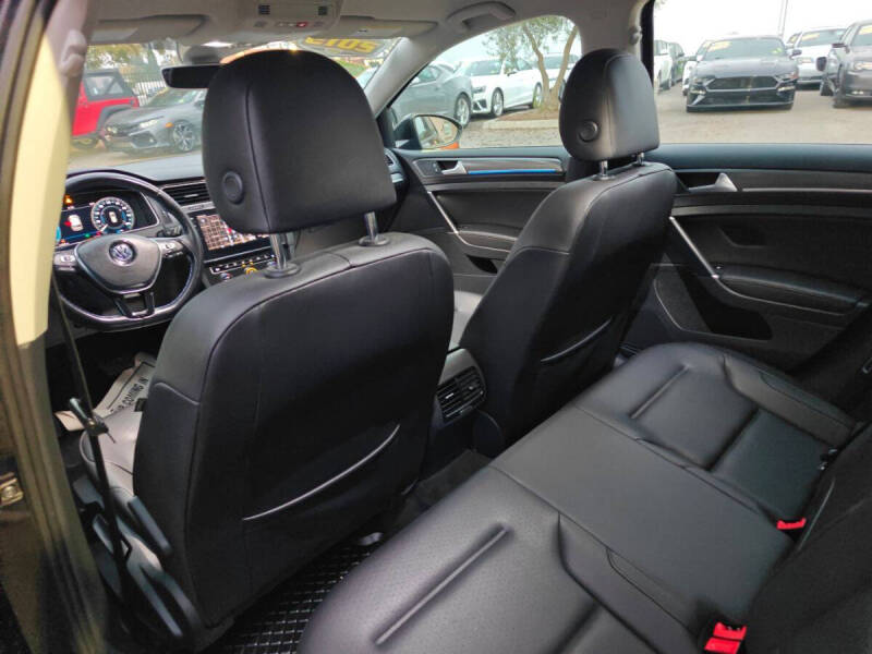 2019 Volkswagen e-Golf SEL Premium