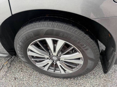 2020 Nissan Pathfinder S