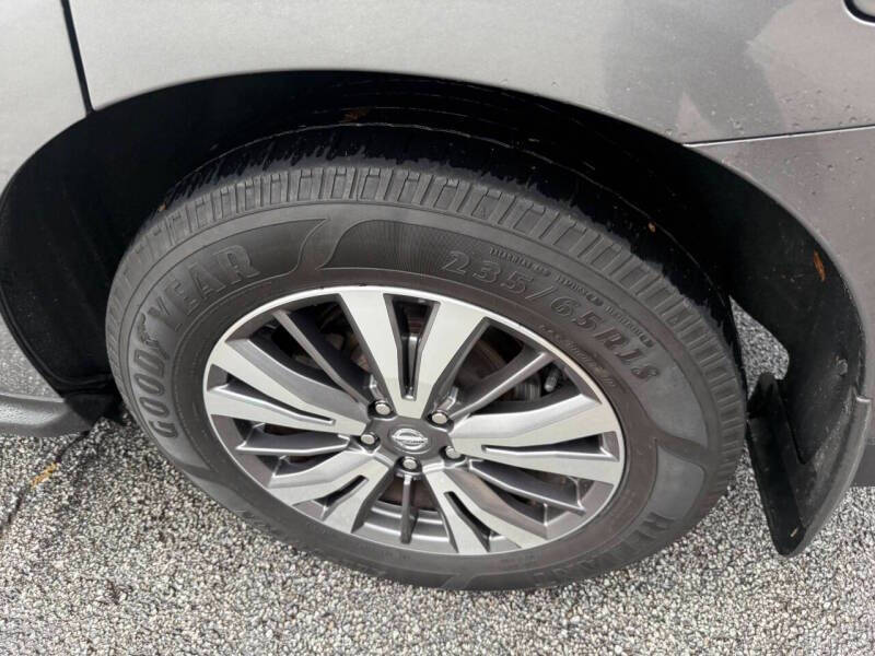 2020 Nissan Pathfinder S