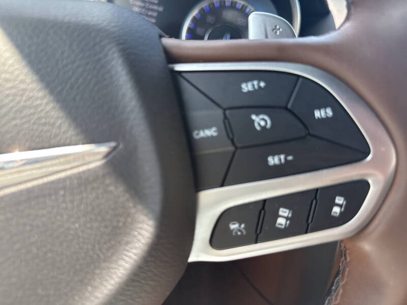 2018 Chrysler 300 C