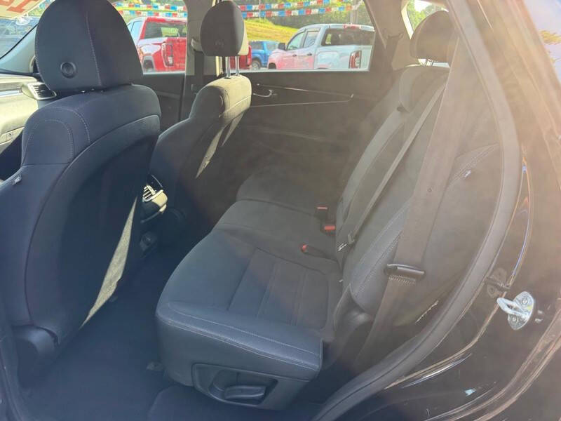2020 Kia Sorento LX